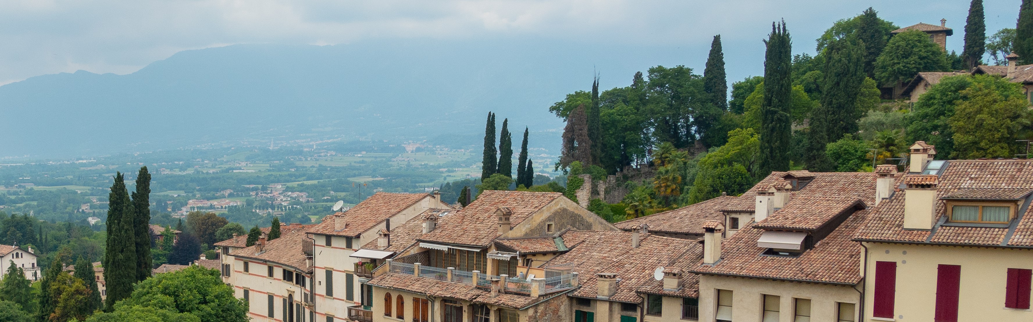 Italy header